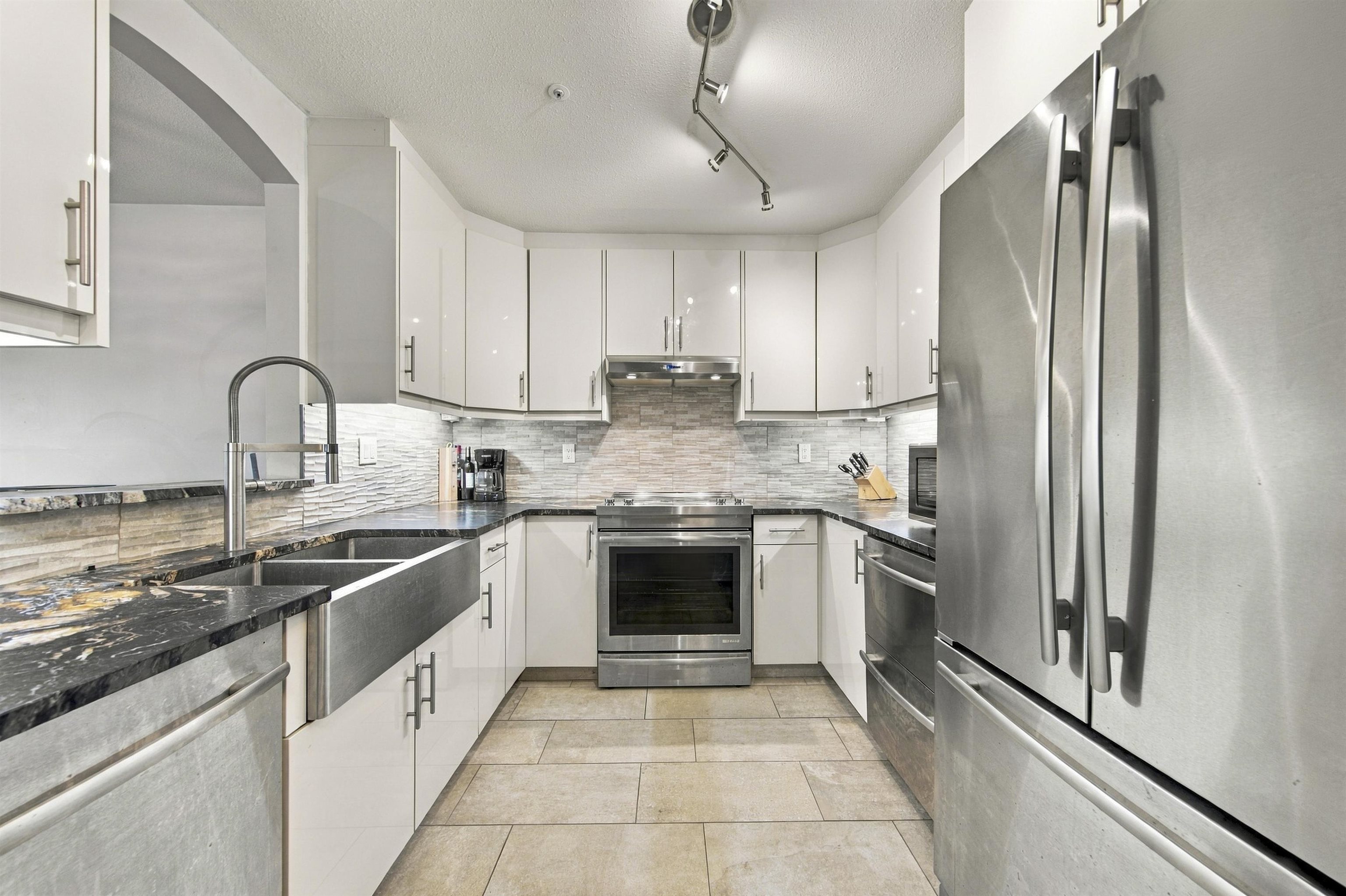 109 5835 HAMPTON PLACE, R3164967, BC,