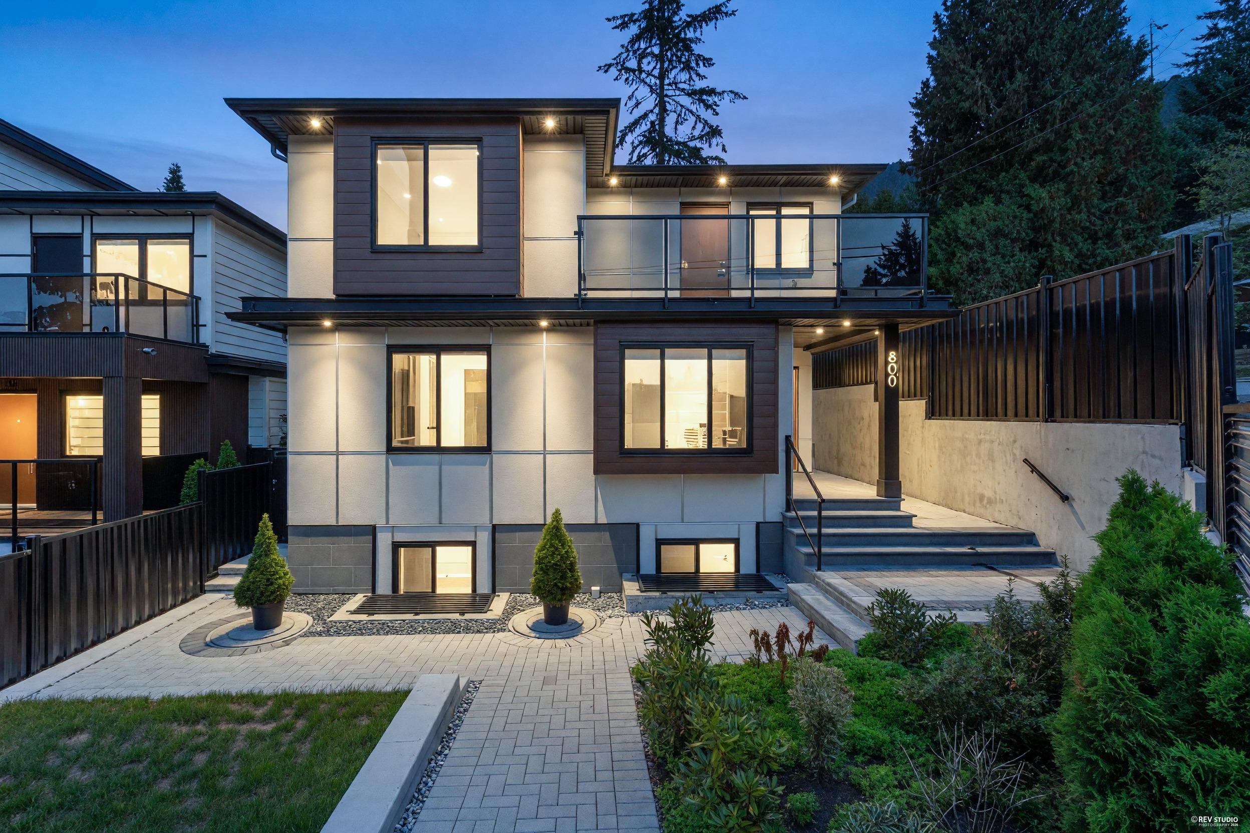 800 MONTROYAL BOULEVARD, North Vancouver BC V7R 2G6, R3164993, BC,