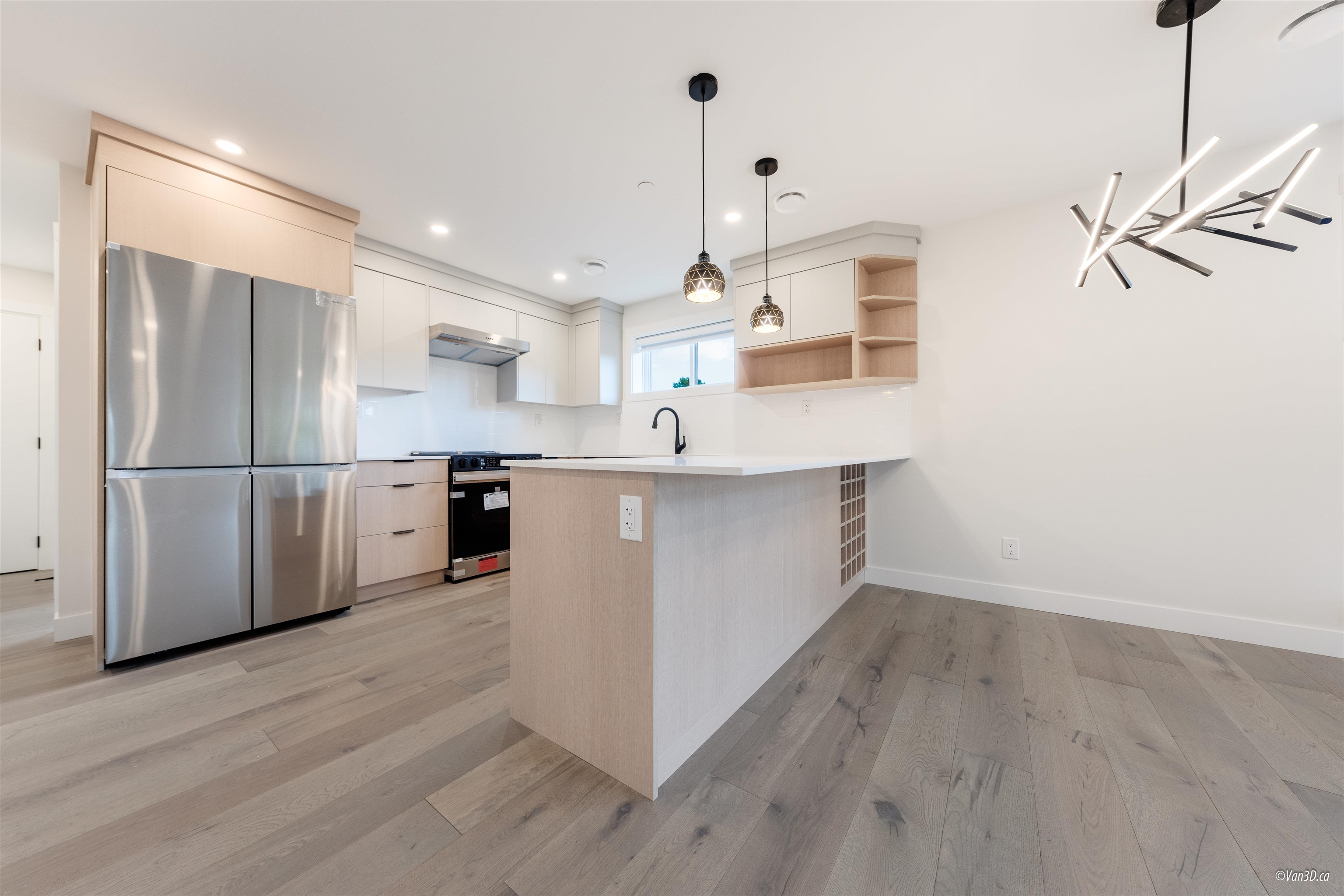 202 5092 SLOCAN STREET, R3165065, BC,