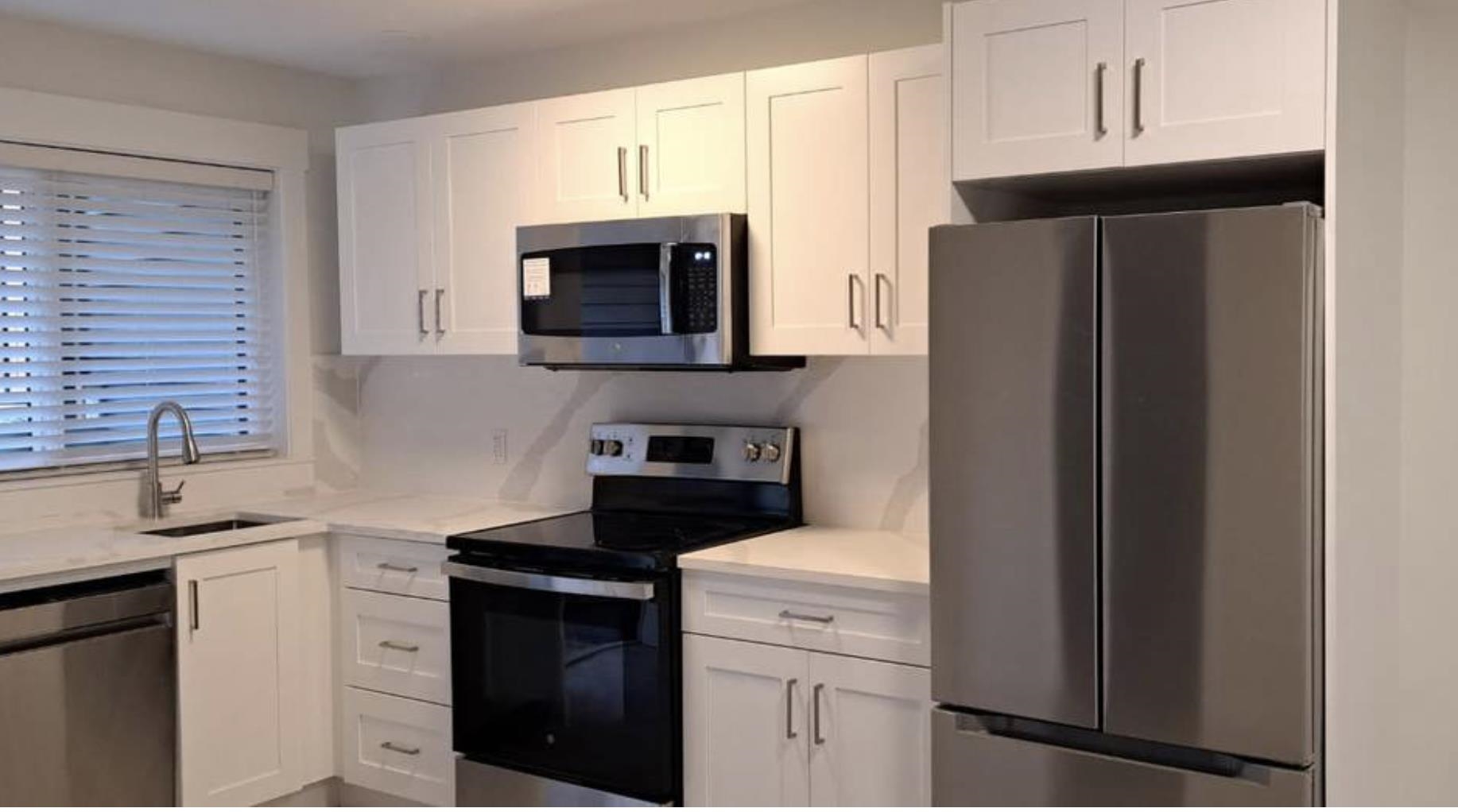 Suite 8668 MACHELL ST, R3165077, BC,
