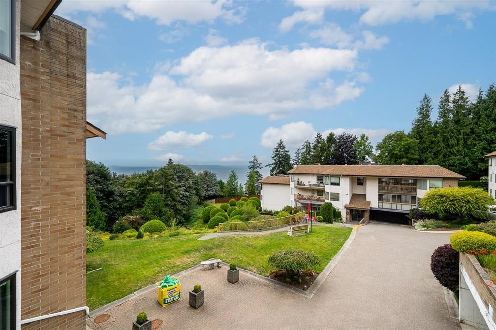 406 1350 VIDAL STREET, R3165155, BC,