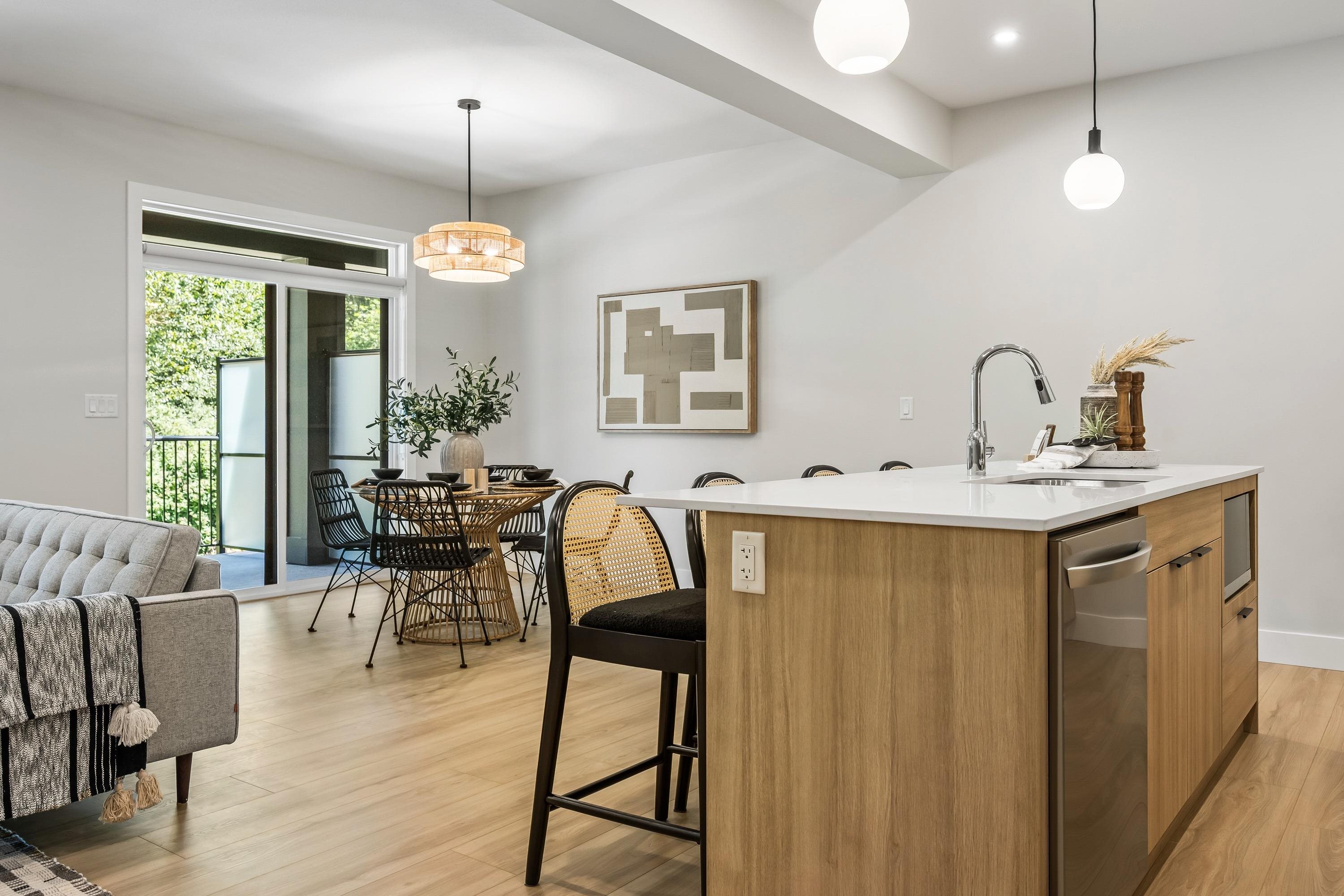 2 8745 ASHWELL ROAD, R3165164, BC,