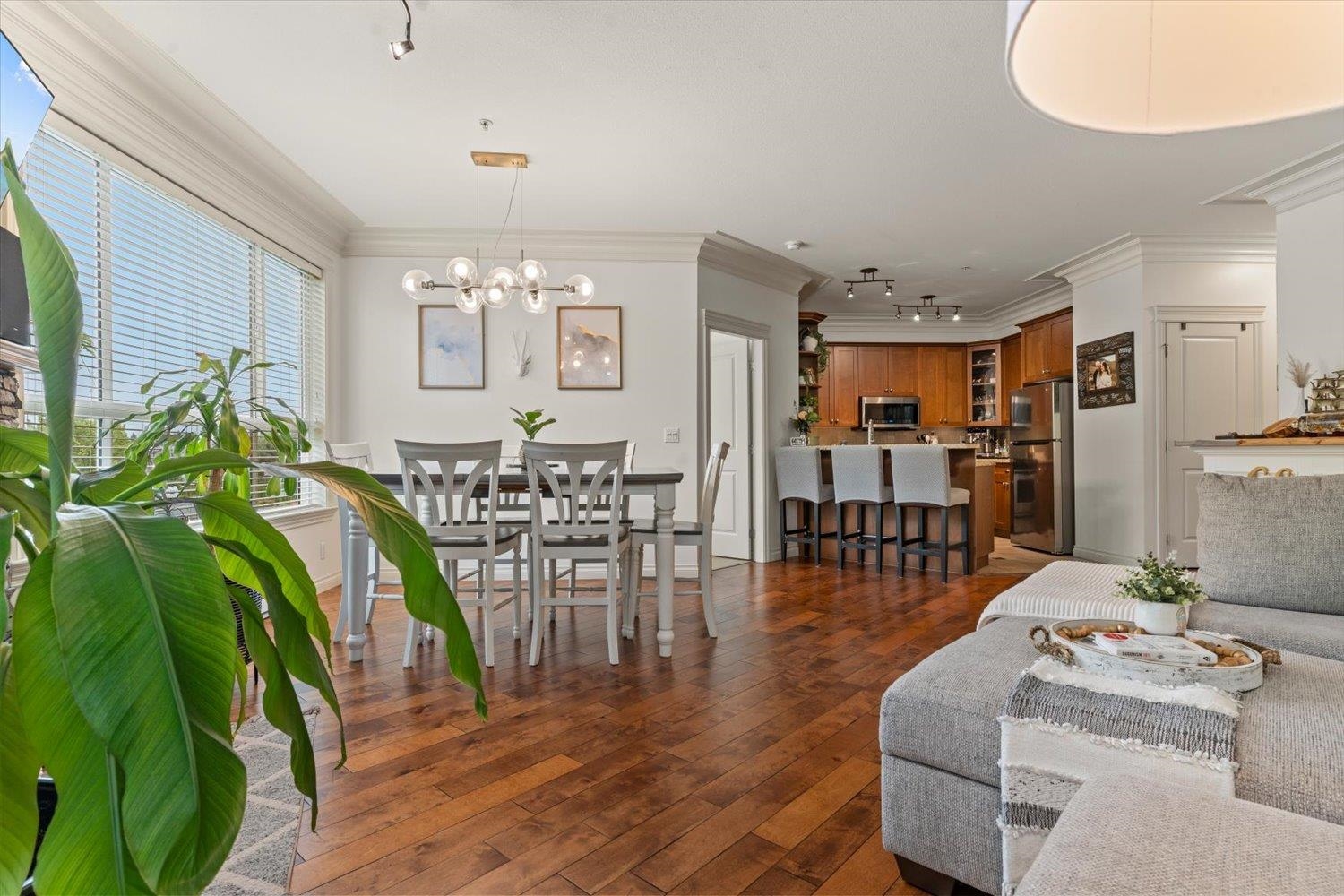 208 32729 GARIBALDI DRIVE, R3165624, BC,