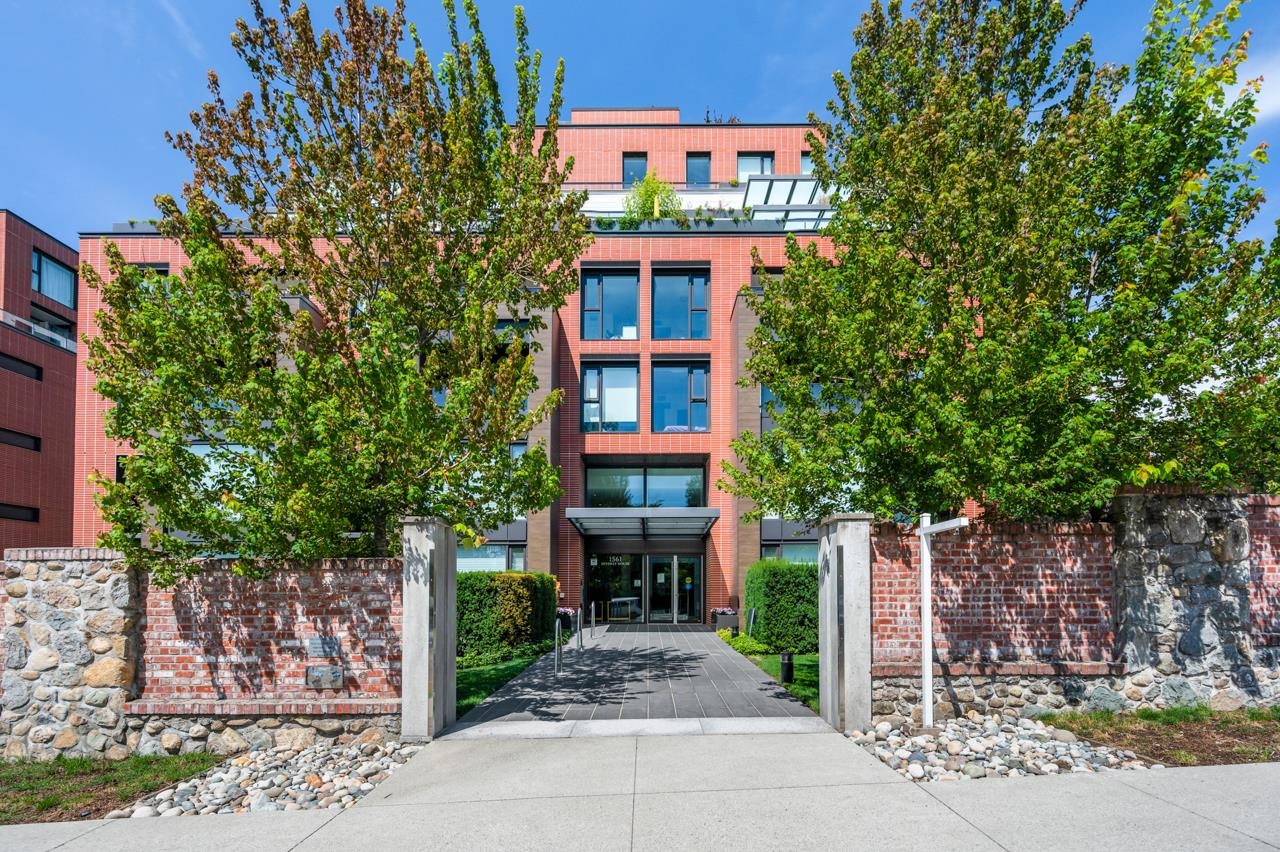 205 1561 57TH AVENUE, R3165646, BC,