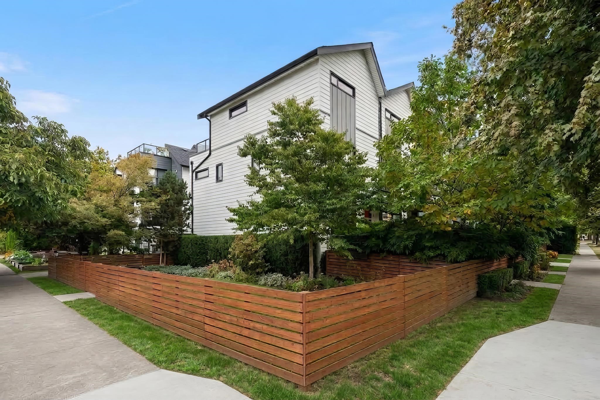 501 E 44TH AVENUE, Vancouver BC V5W 0C5, R3165789, BC,