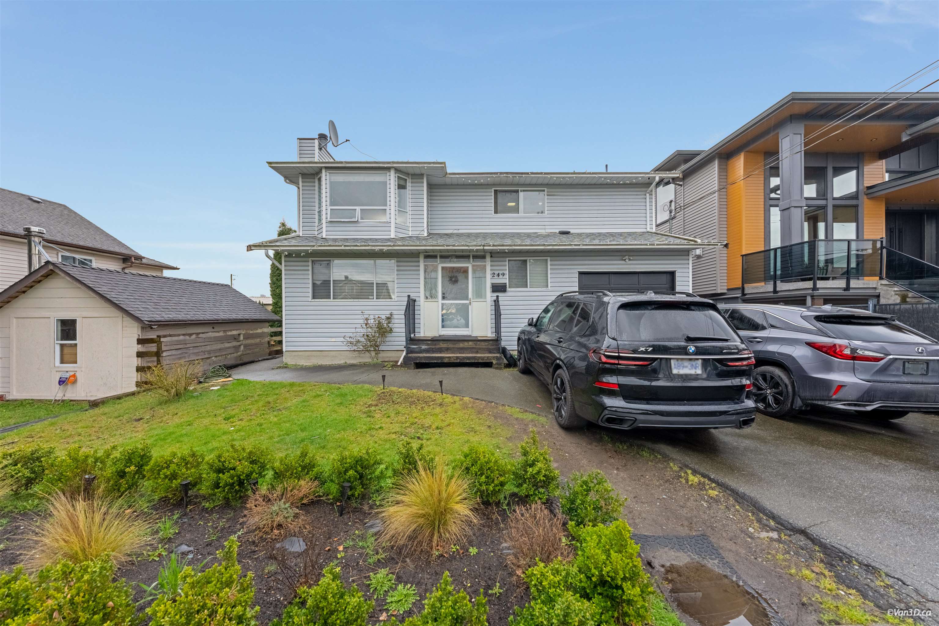 249 PEMBINA STREET, New Westminster BC V3M 5J3, R3165807, BC,