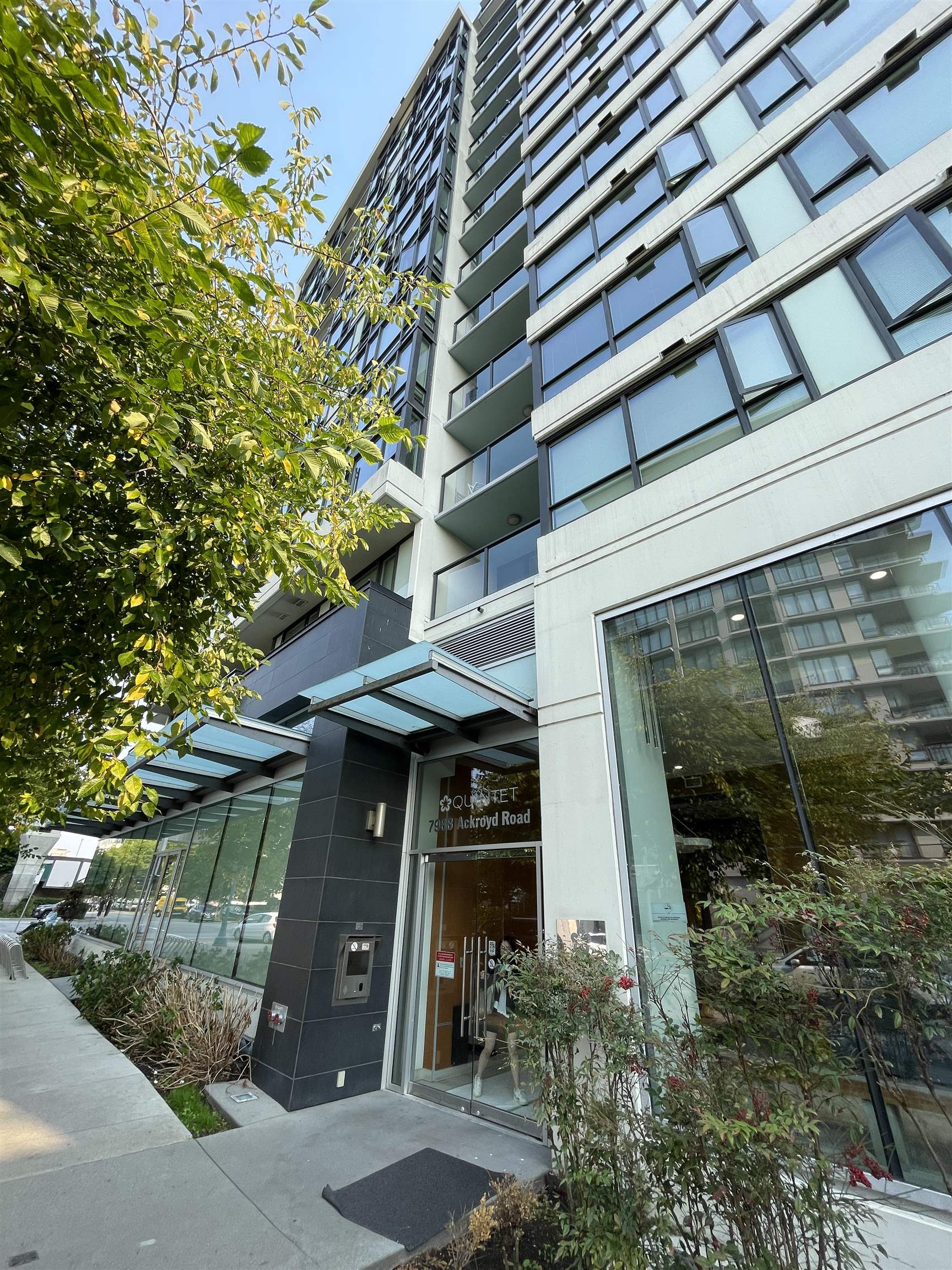 1113 7988 ACKROYD ROAD, R3165818, BC,
