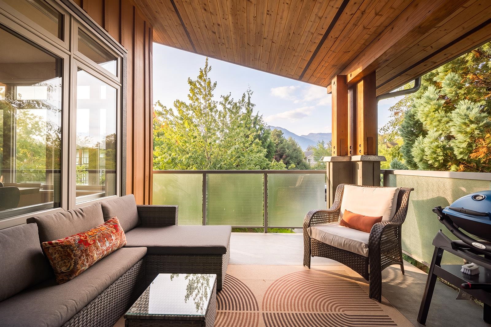 201 40147 GOVERNMENT ROAD, R3165823, BC,