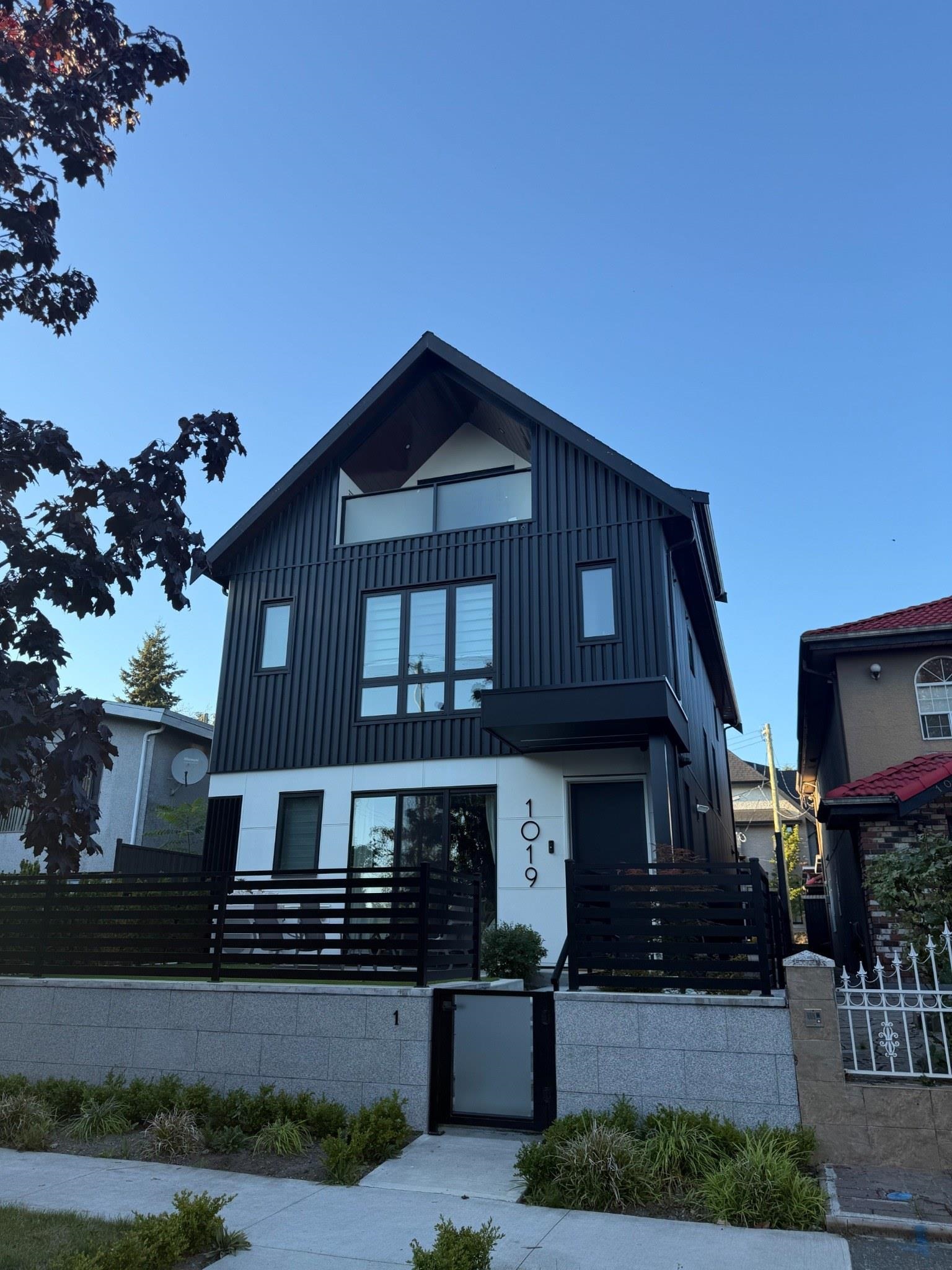 2 1019 64TH AVENUE, R3165824, BC,