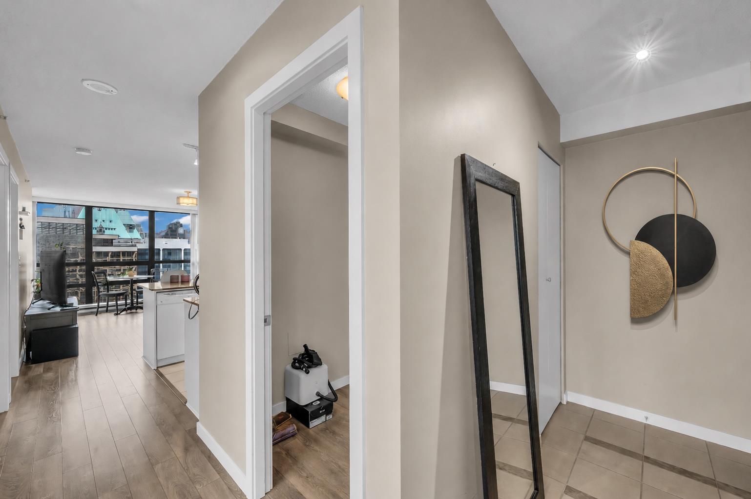 23XX 938 SMITHE STREET, R3165865, BC,