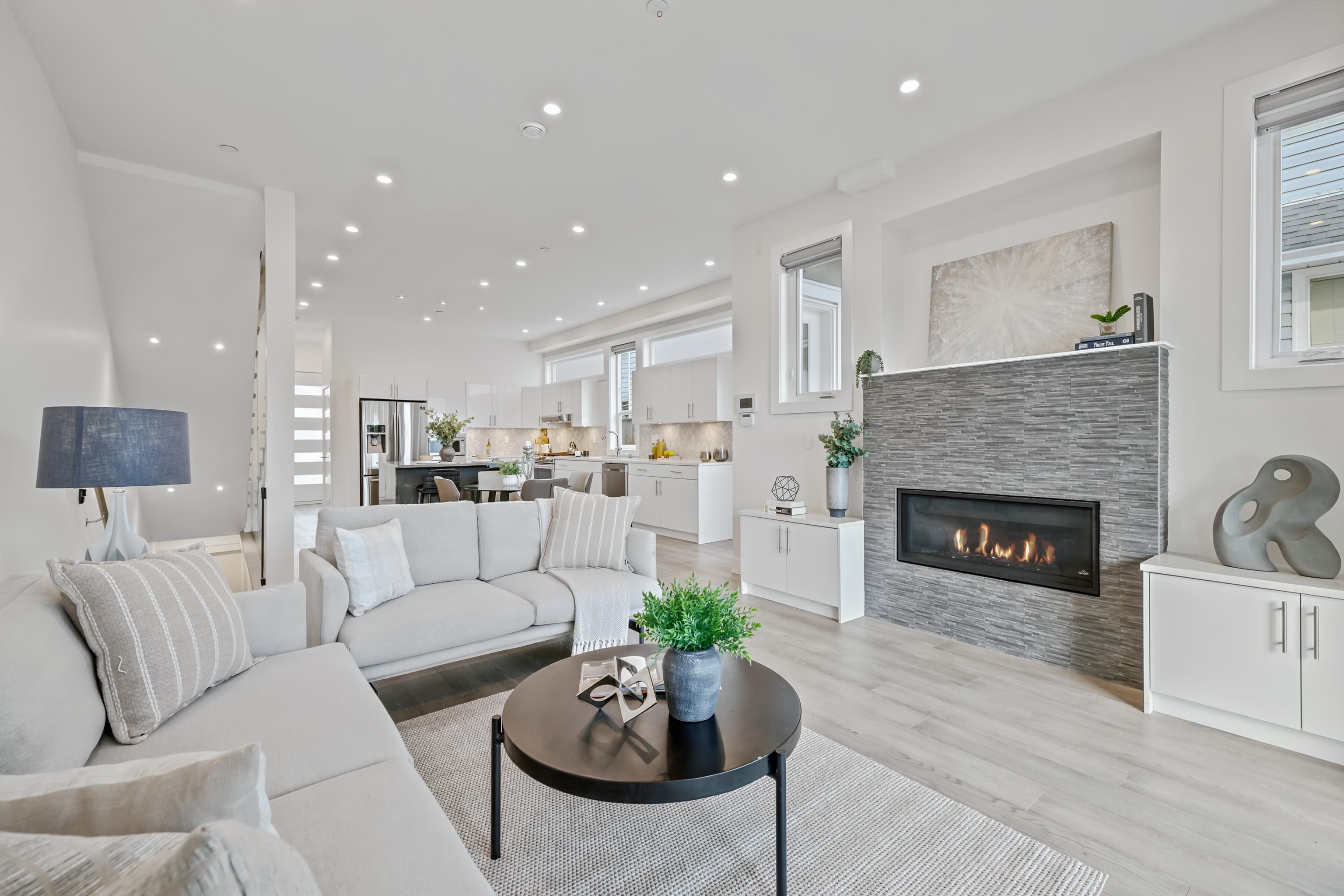 409 W KEITH ROAD, North Vancouver BC V7M 1M2, R3165877, BC,