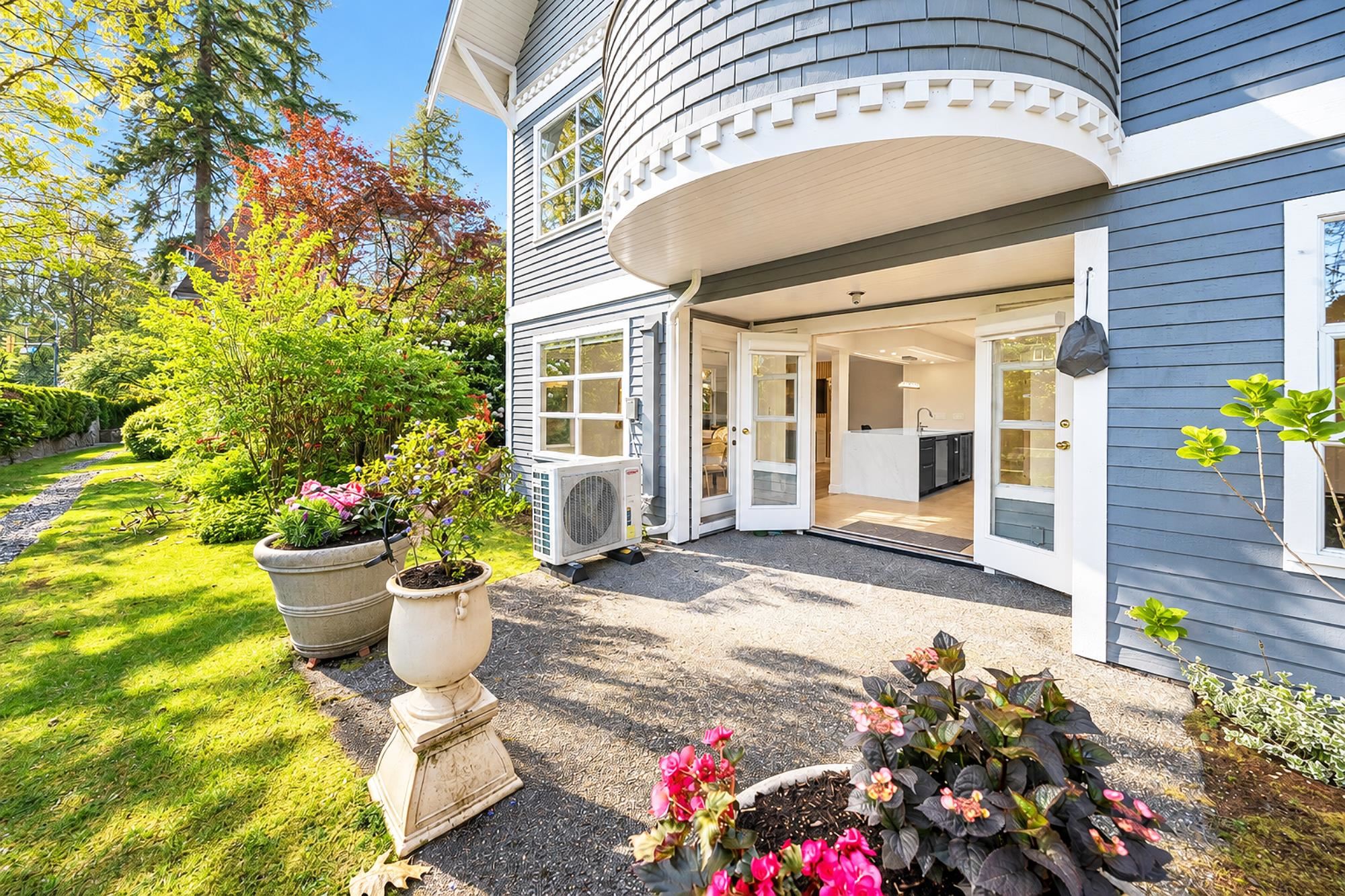 103 3399 CAPILANO CRESCENT, R3165910, BC,