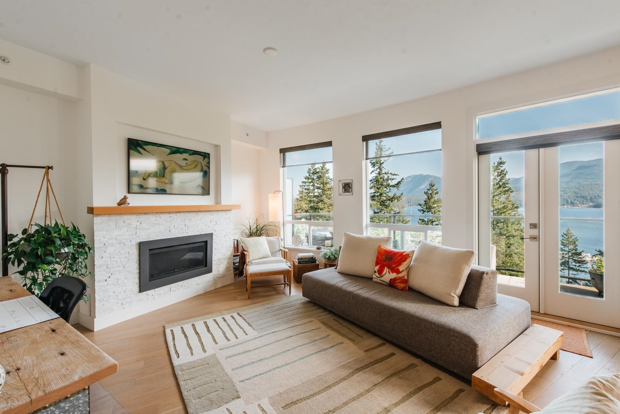 302 5780 MARINE WAY, R3165945, BC,