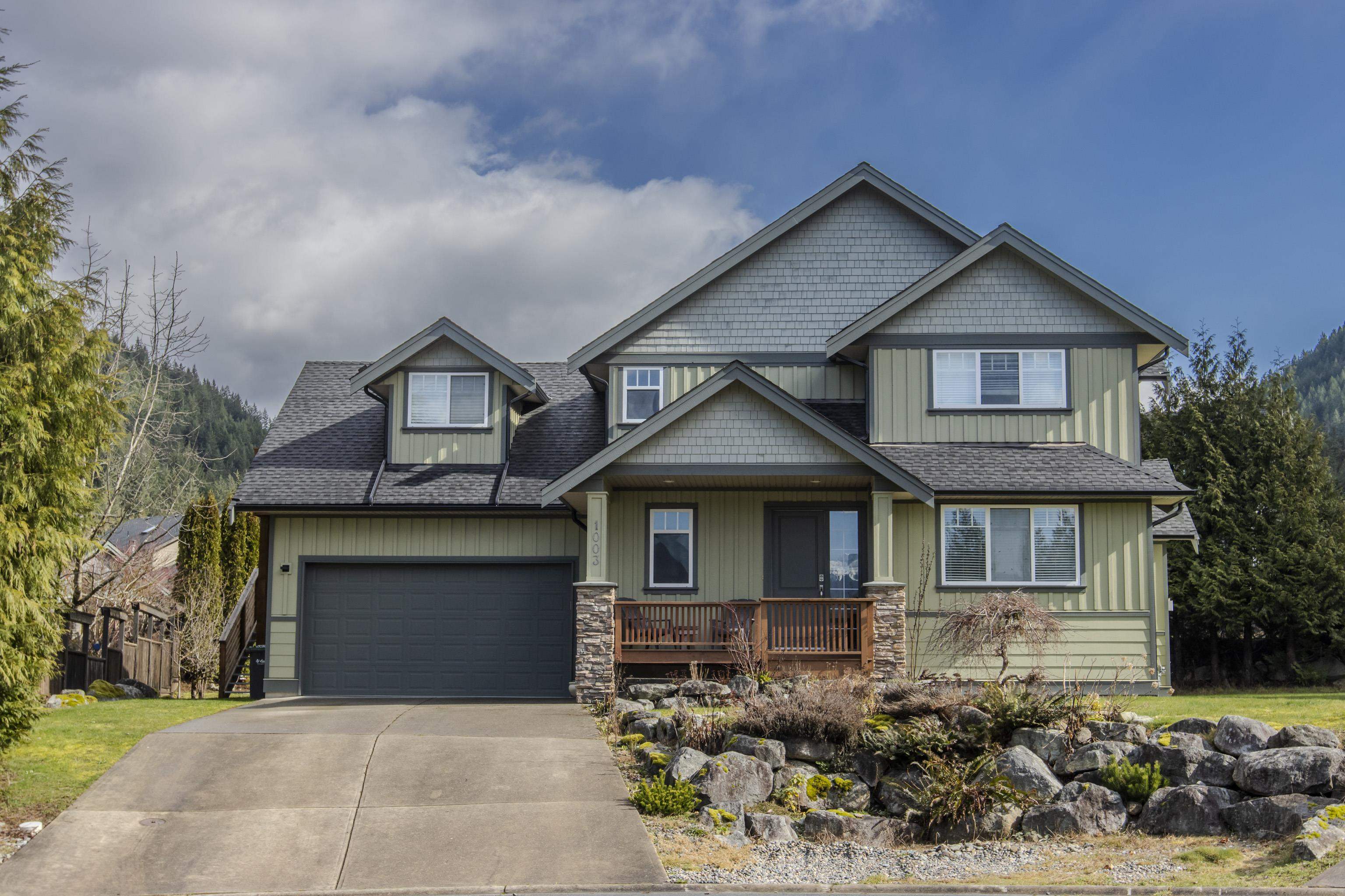 1003 ASH PLACE, Squamish BC V8B 0W2, R3165957, BC,