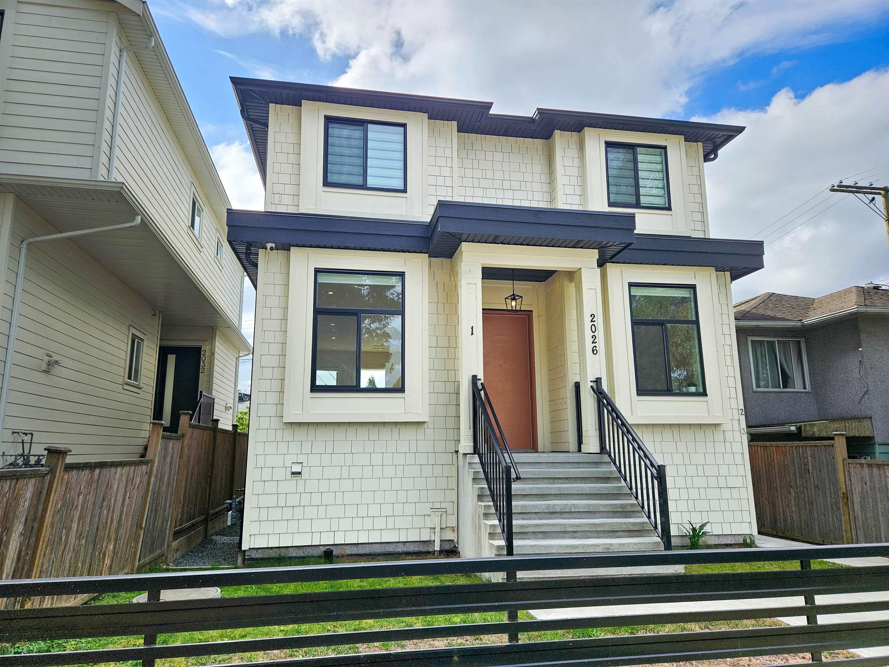 2026 E 32ND AVENUE, Vancouver BC V5N 3B8, R3165968, BC,