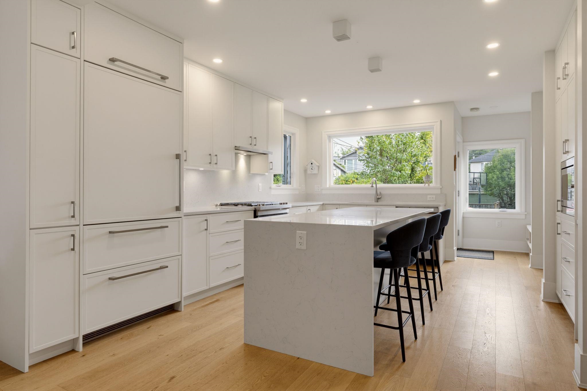 462 W 22ND AVENUE, Vancouver BC V5Y 2G5, R3166049, BC,