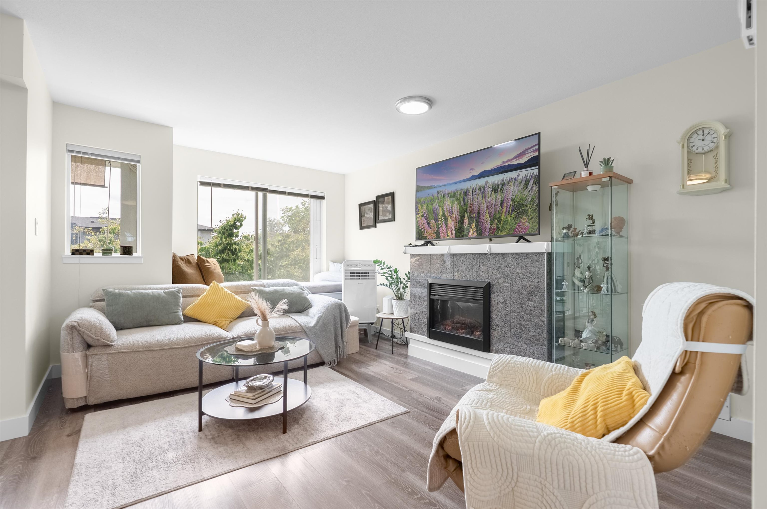 22 7370 STRIDE AVENUE, R3166102, BC,