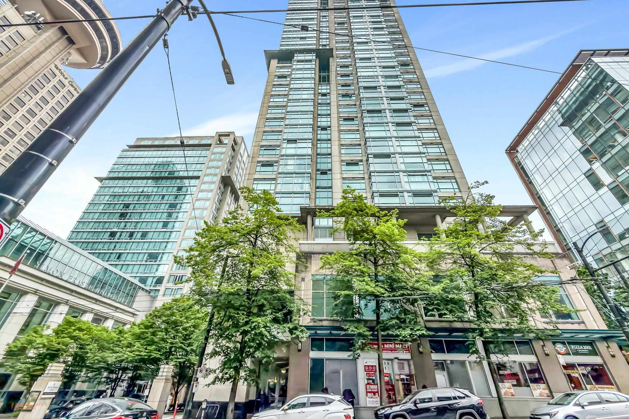 2010 438 SEYMOUR STREET, R3166179, BC,