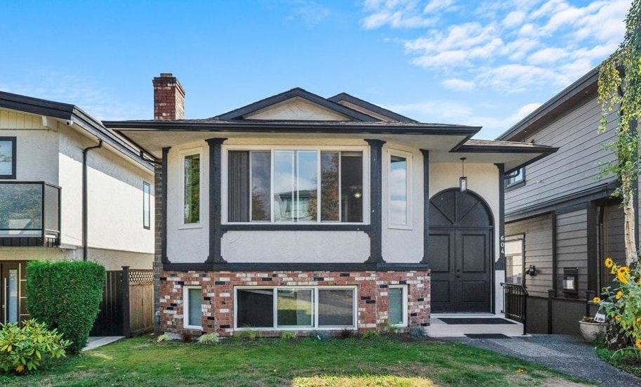 604 E 54TH AVENUE, Vancouver BC V5X 1L6, R3166196, BC,