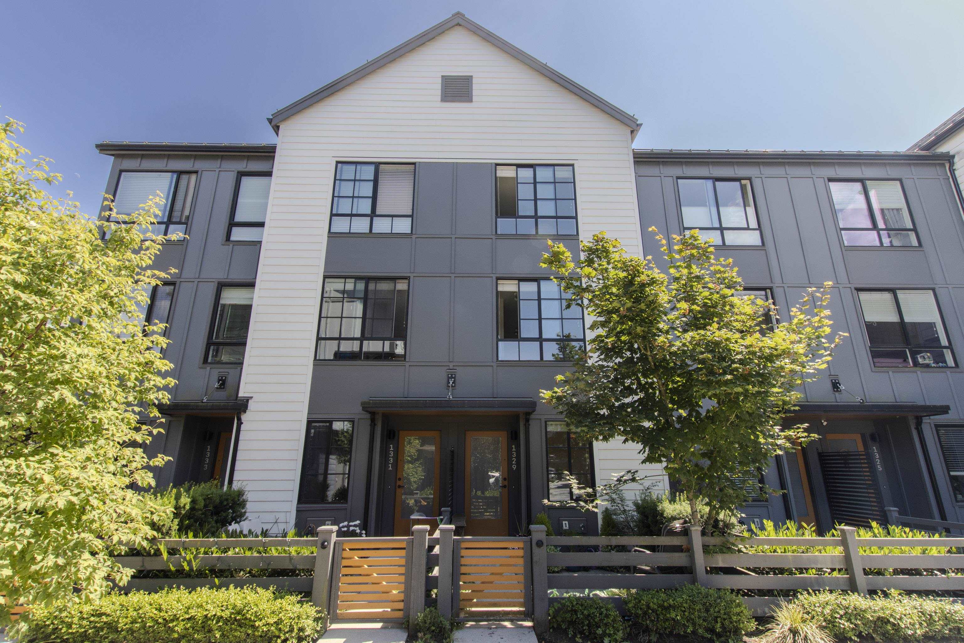 1329 HALYARD PLACE, Squamish BC V8B 2A1, R3166201, BC,