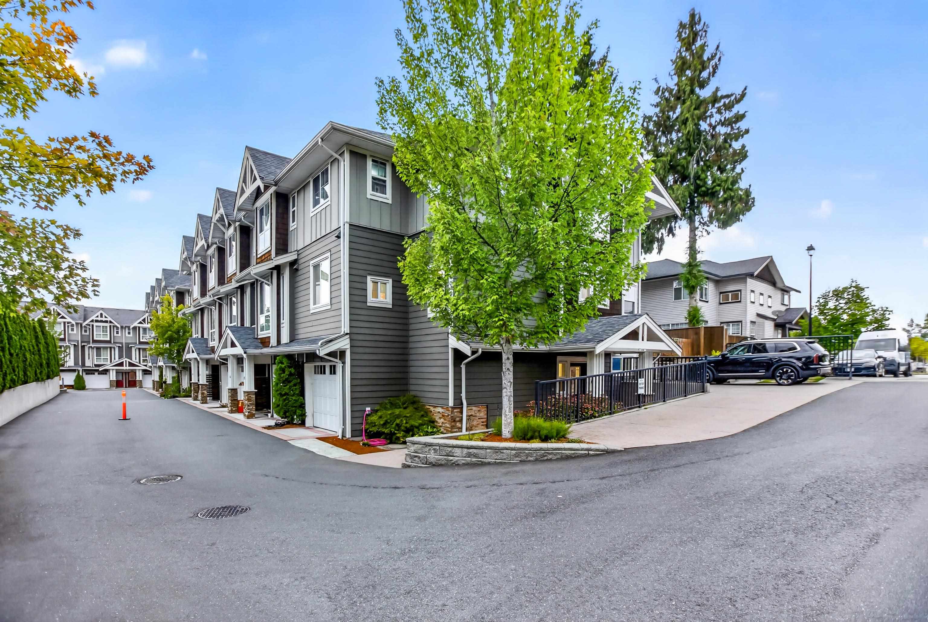 16 9989 240A STREET, R3166299, BC,