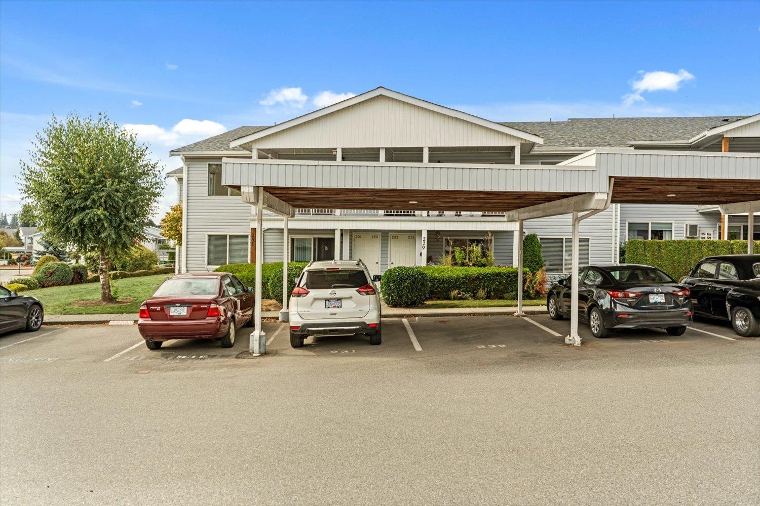 232 32691 GARIBALDI DRIVE, R3166405, BC,