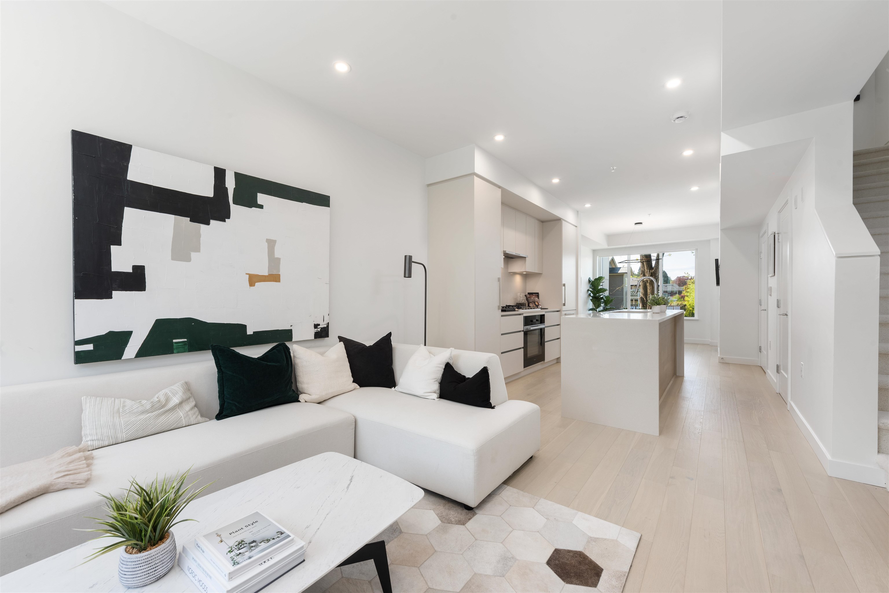 885 W 33RD AVENUE, Vancouver BC V5Z 2K5, R3166462, BC,