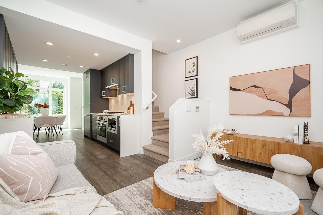 533 W 29TH AVENUE, Vancouver BC V5Z 2H8, R3166470, BC,