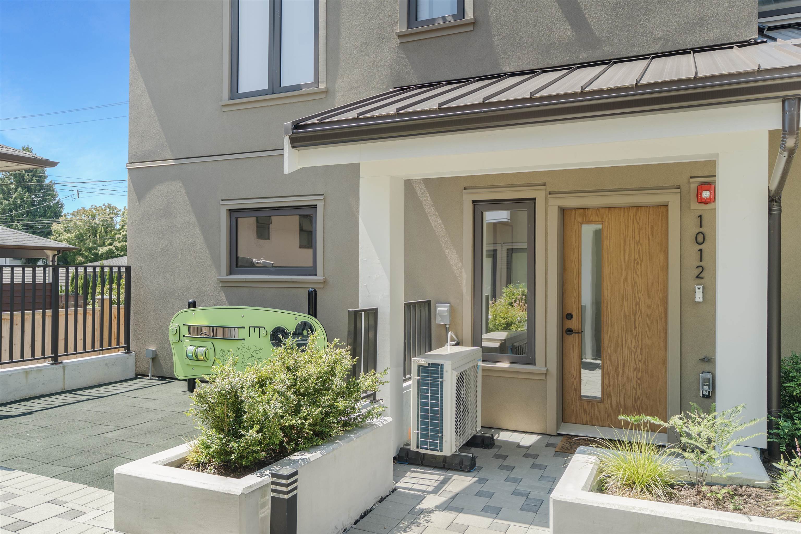 1012 W 52ND AVENUE, Vancouver BC V6P 1H5, R3166484, BC,