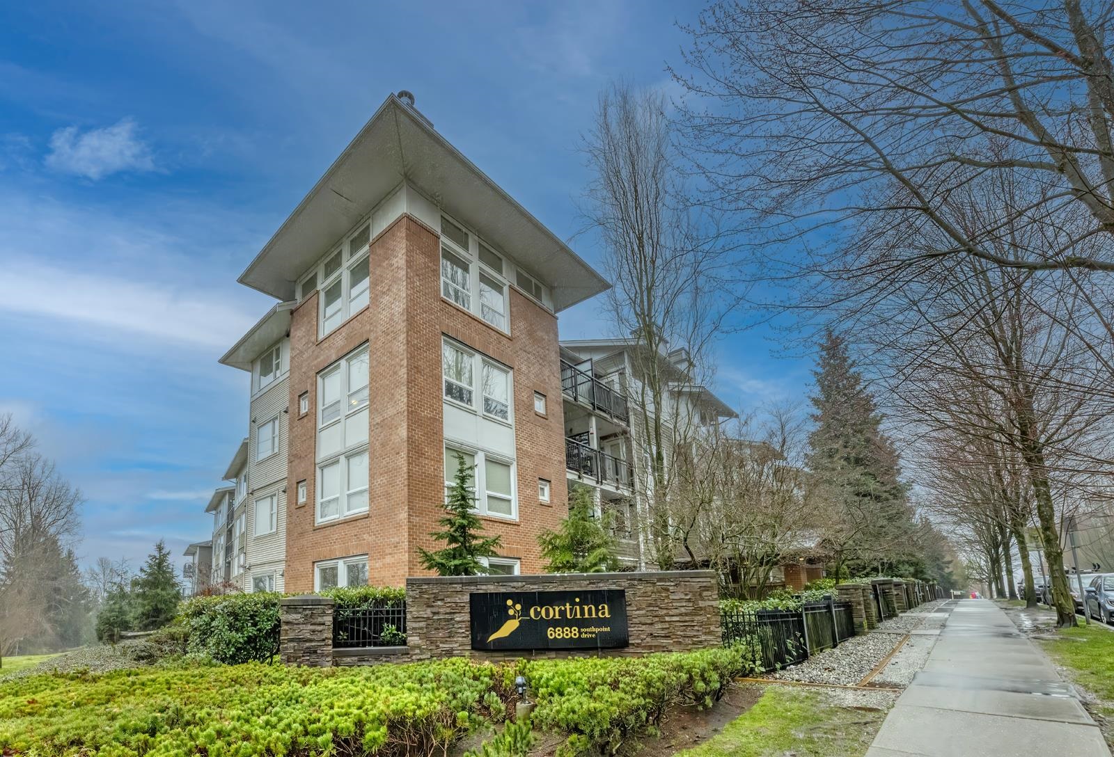 209 6888 SOUTHPOINT DRIVE, R3166494, BC,
