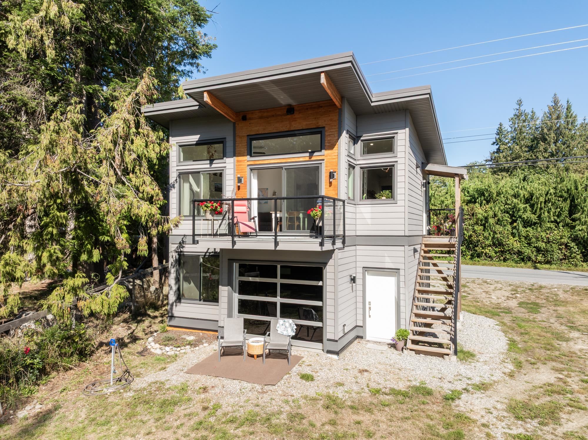 7835 REDROOFFS ROAD, Halfmoon Bay BC V7Z 1A4, R3166517, BC,