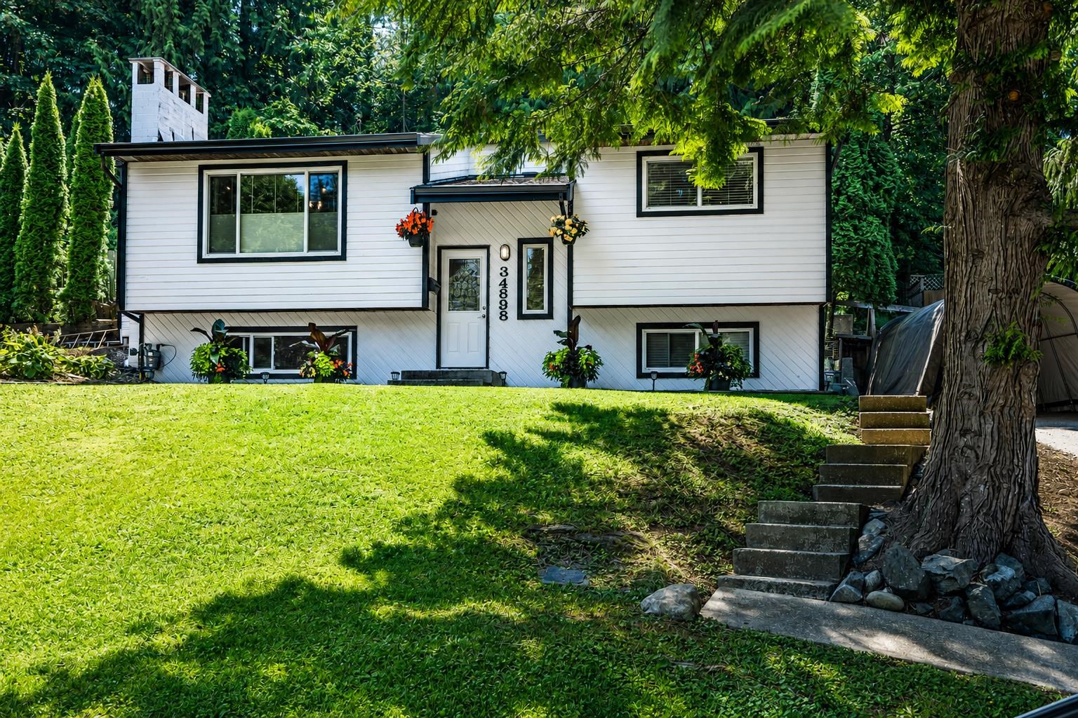 34898 LABURNUM AVENUE, Abbotsford BC V2S 5J4, R3166670, BC,