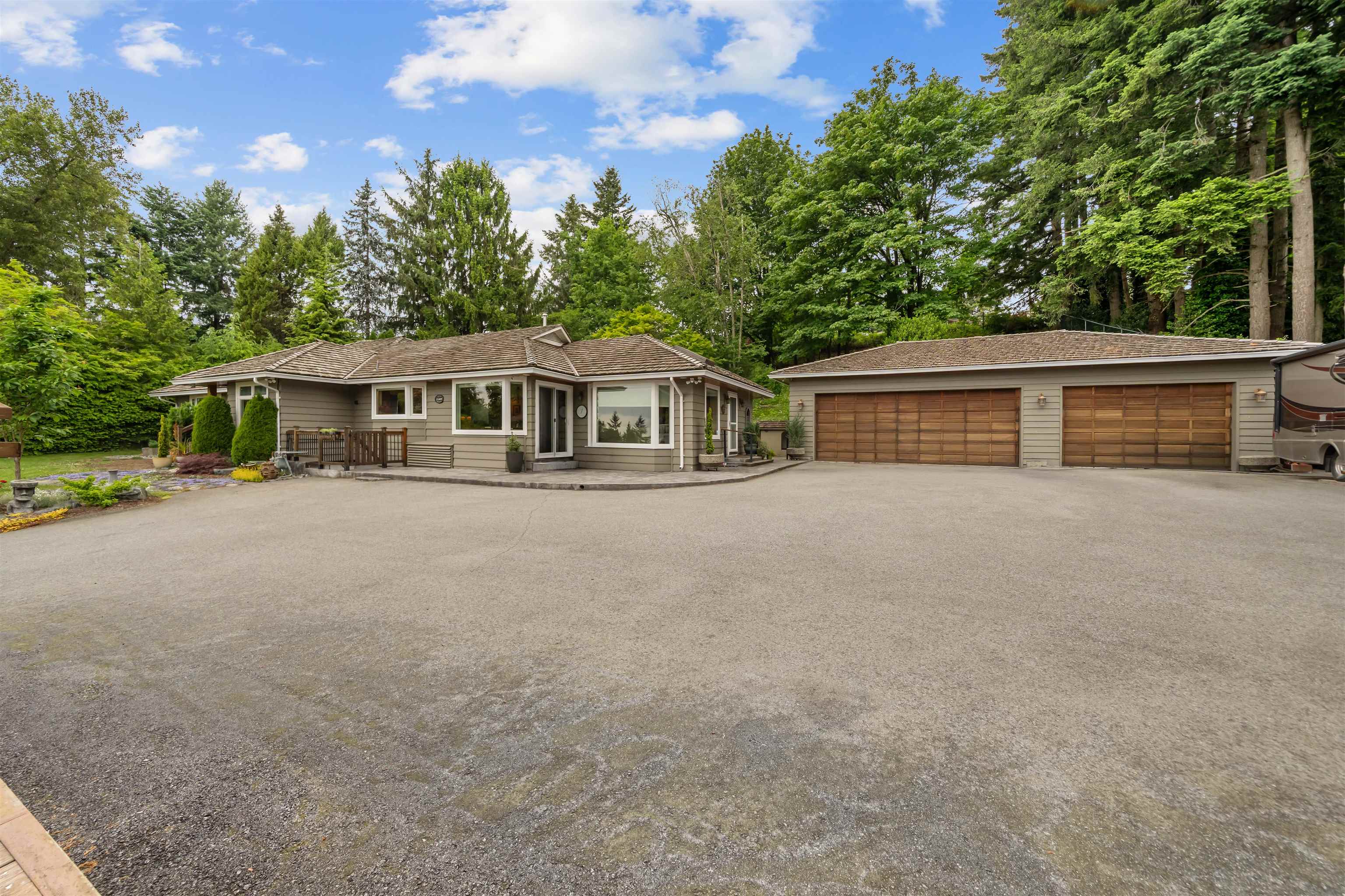 8054 SYKES STREET, Mission BC V2V 3W2, R3166850, BC,