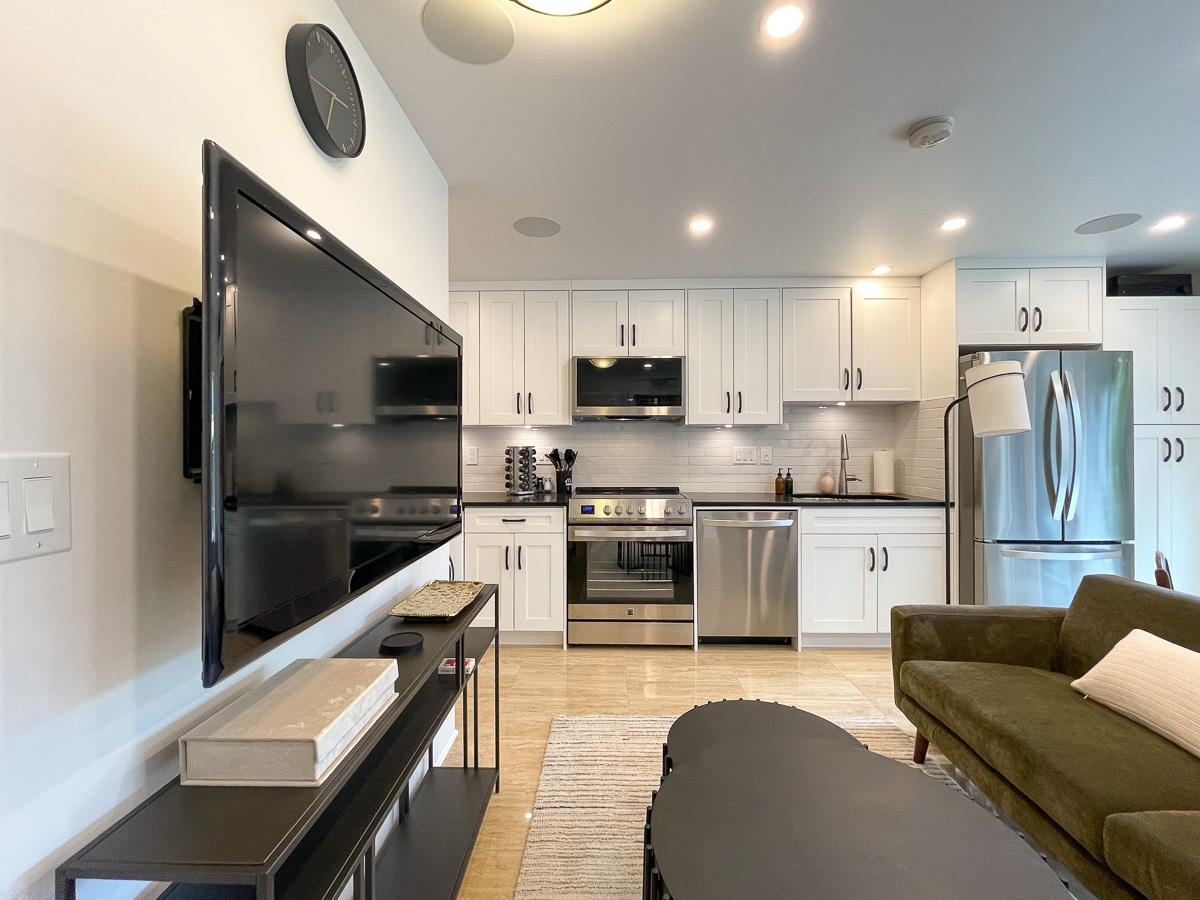 Basement Suite 7986 ROSEWOOD STREET, R3166910, BC,