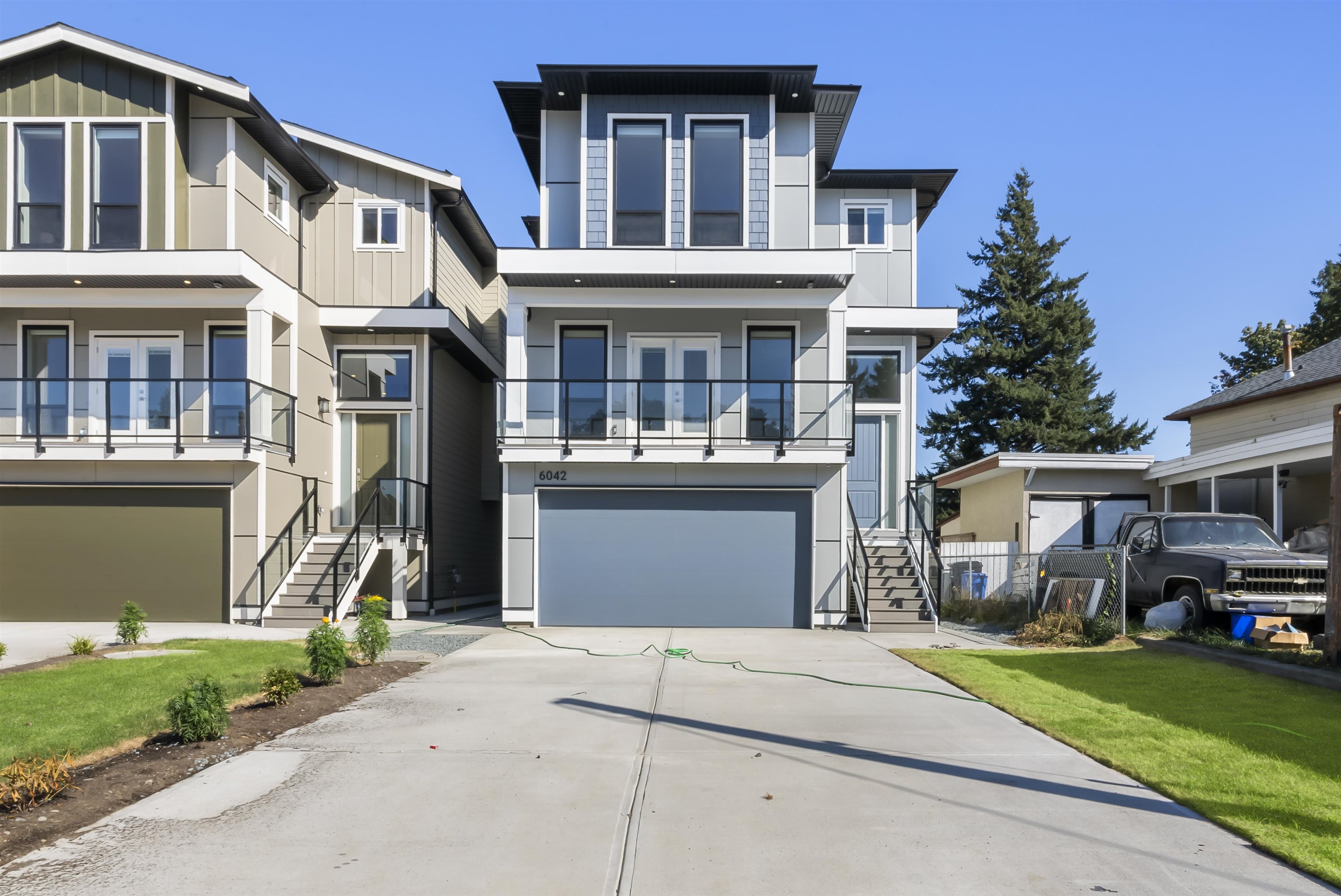 6042 ARLINGTON DRIVE, Chilliwack BC V2R 2J6, R3166938, BC,