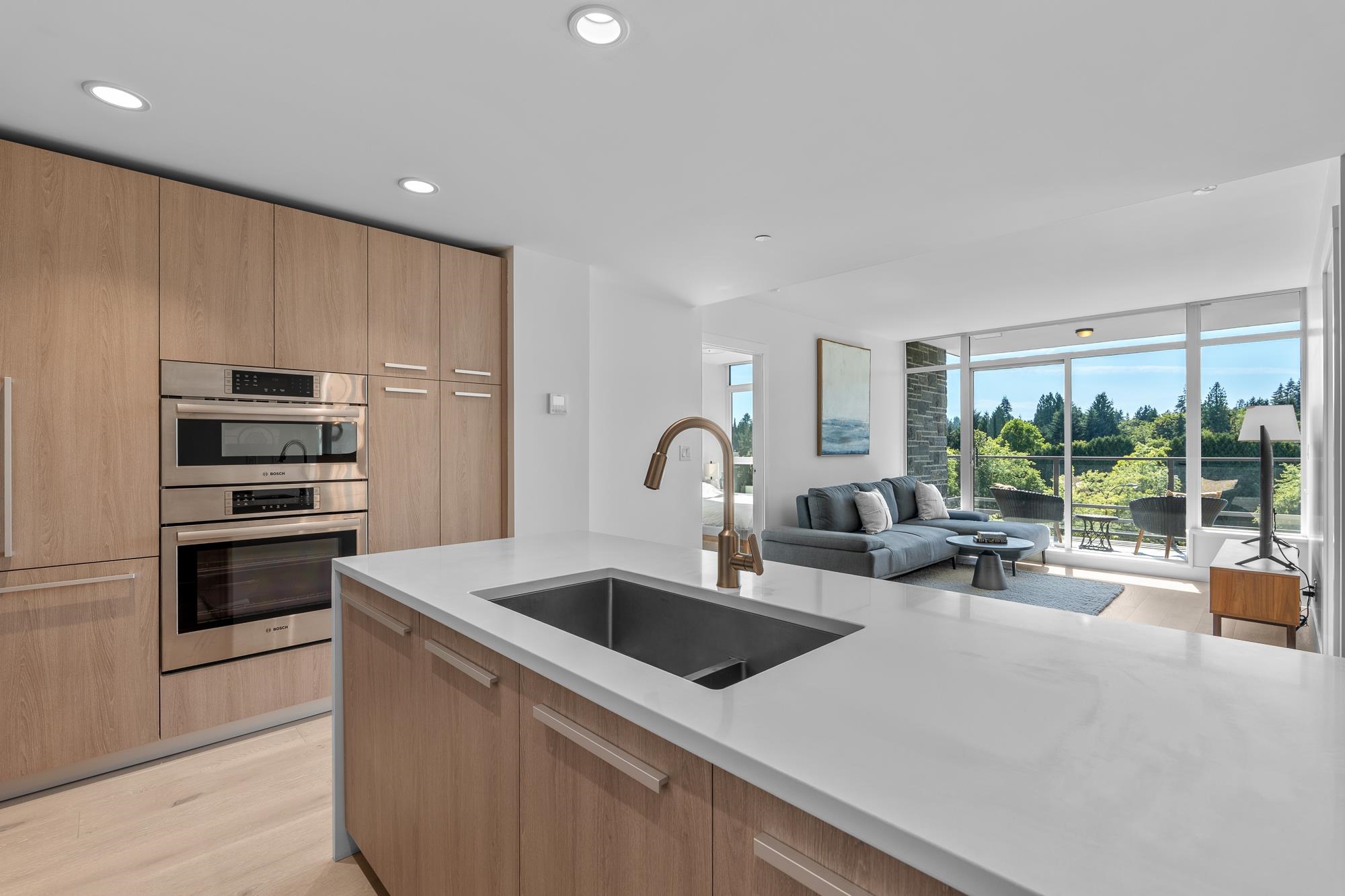 404 1210 27TH STREET, R3166981, BC,