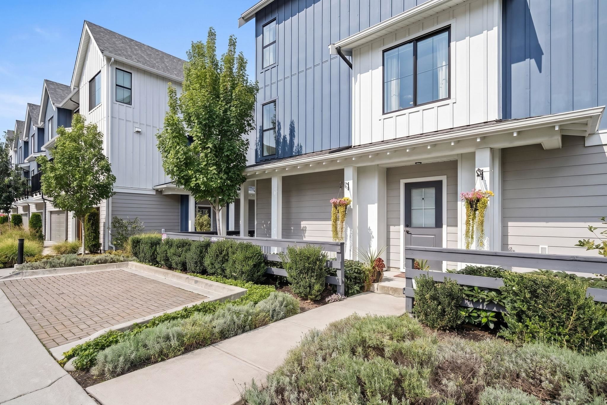 64 488 FURNESS STREET, R3167117, BC,