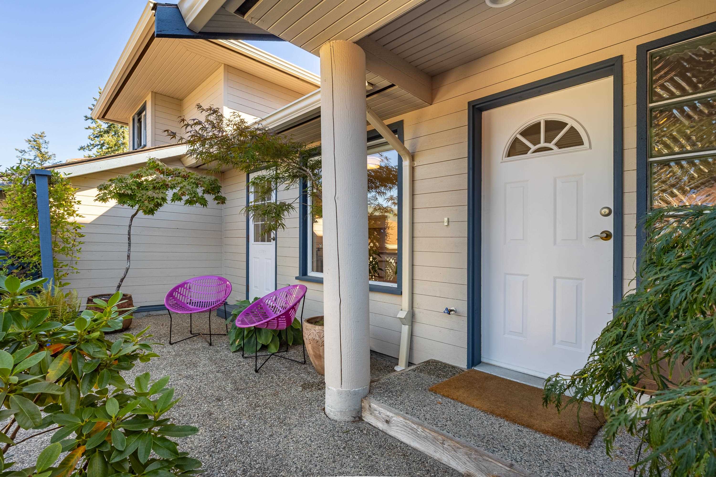 8 5768 MARINE WAY, R3167172, BC,