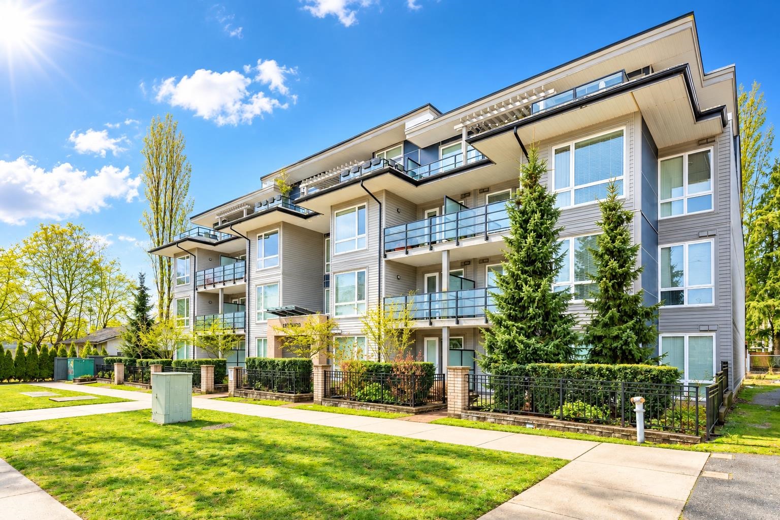 101 15628 104 AVENUE, R3167178, BC,