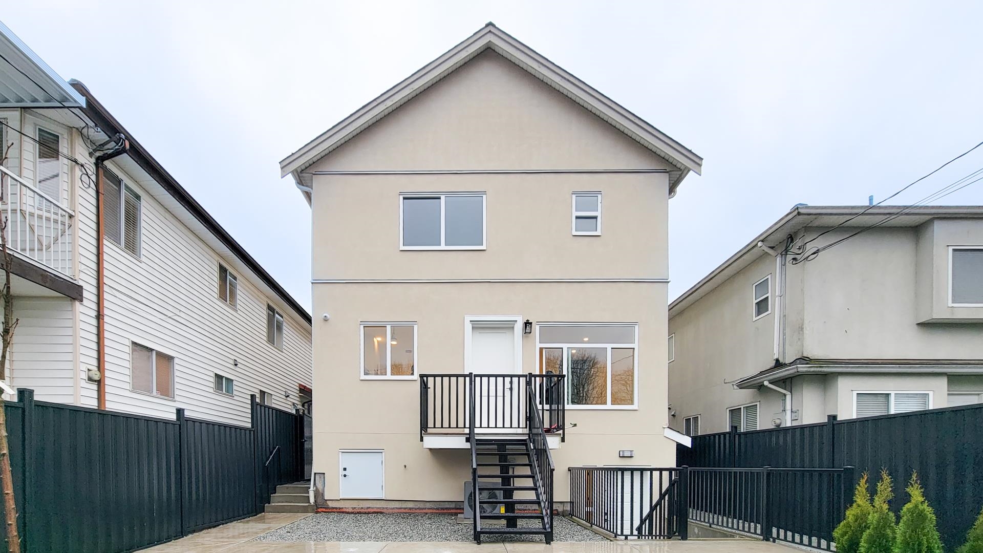3433 E 23RD AVENUE, Vancouver BC V5R 1C1, R3167729, BC,