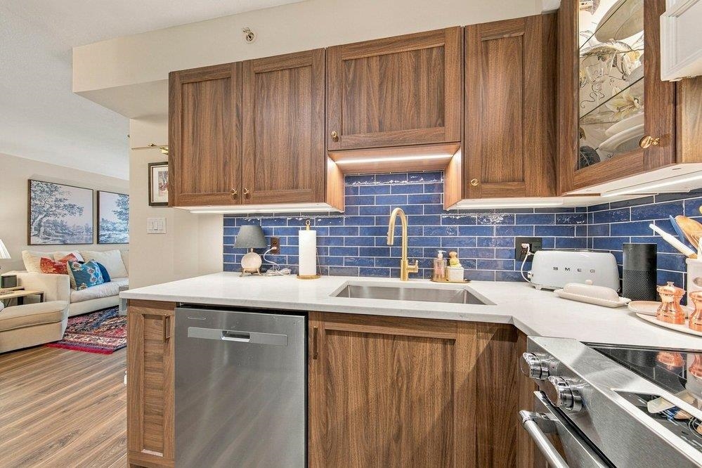 408 488 HELMCKEN STREET, R3167819, BC,