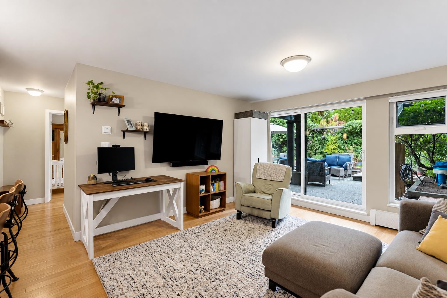 204 7377 SALISBURY AVENUE, R3167919, BC,