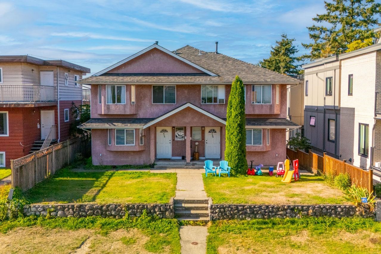 423-425 E 2ND STREET, North Vancouver BC V7L 1C9, R3167973, BC,