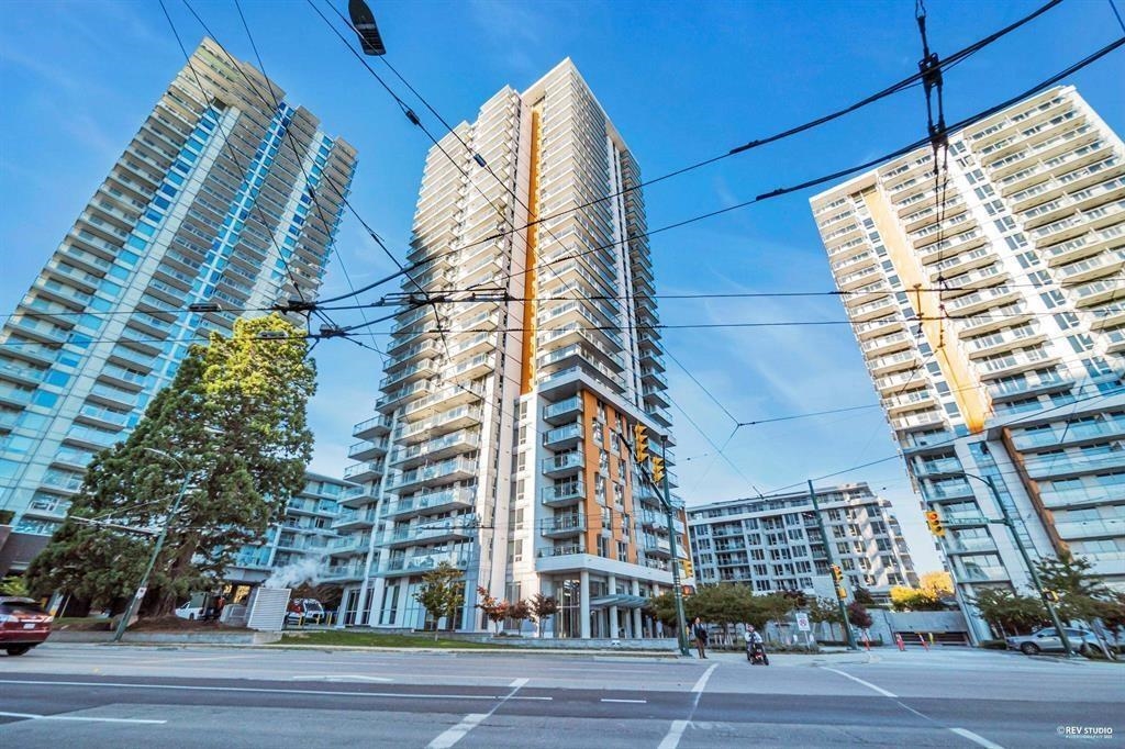 708 455 MARINE DRIVE, R3167989, BC,