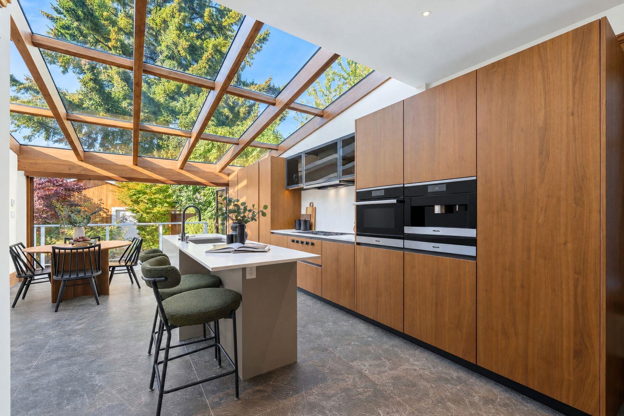 647 PRIOR STREET, Vancouver BC V6A 2G7, R3168014, BC,