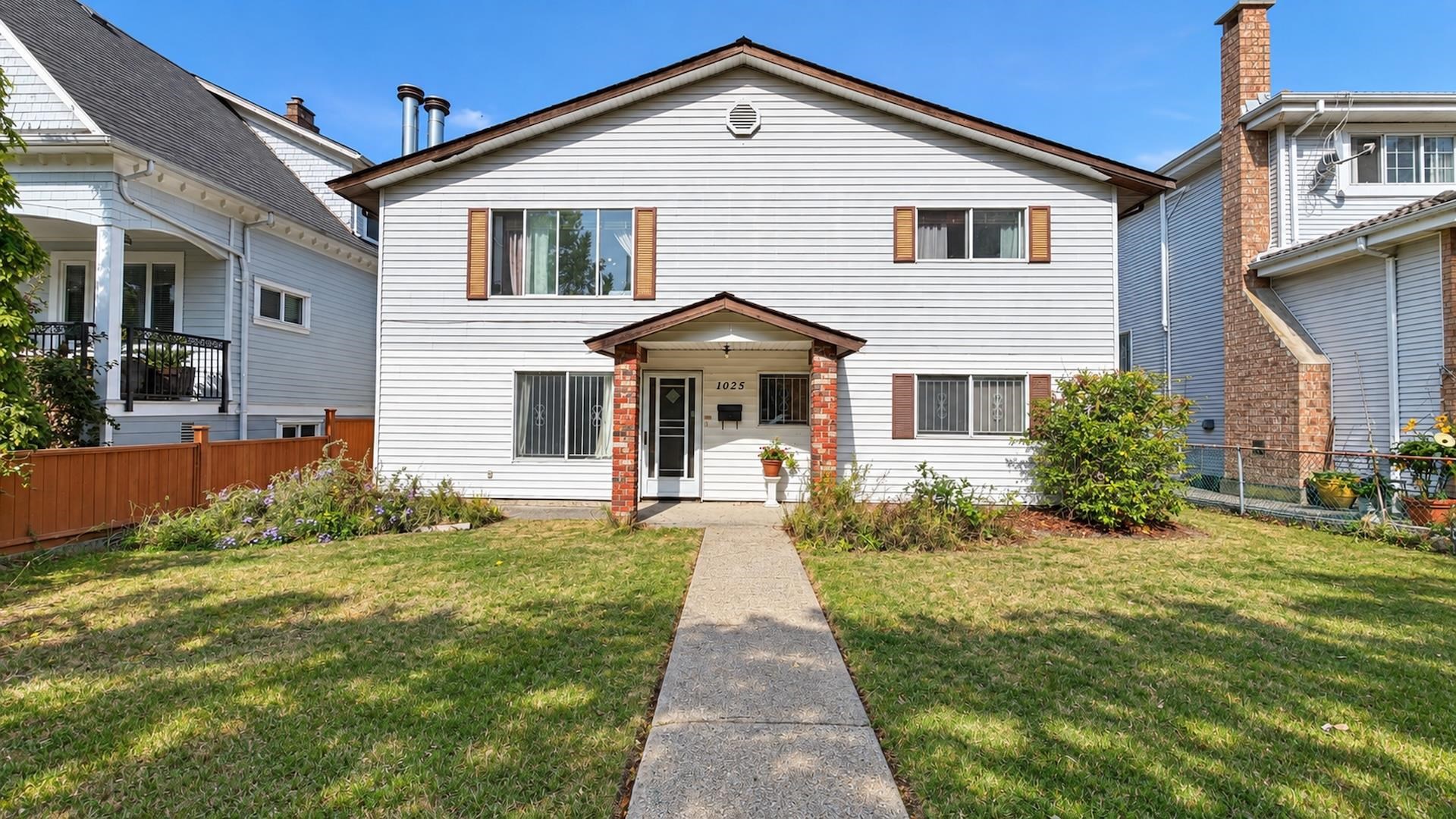 1025 E 22ND AVENUE, Vancouver BC V5V 1W2, R3168041, BC,