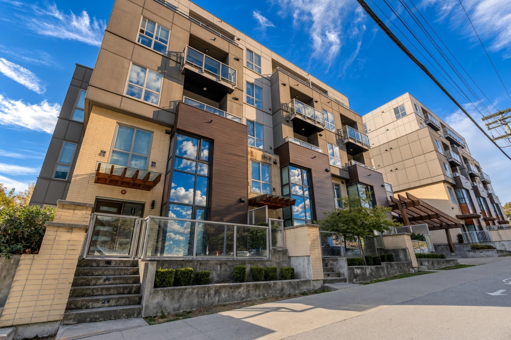 B107 9689 140TH STREET, R3168061, BC,