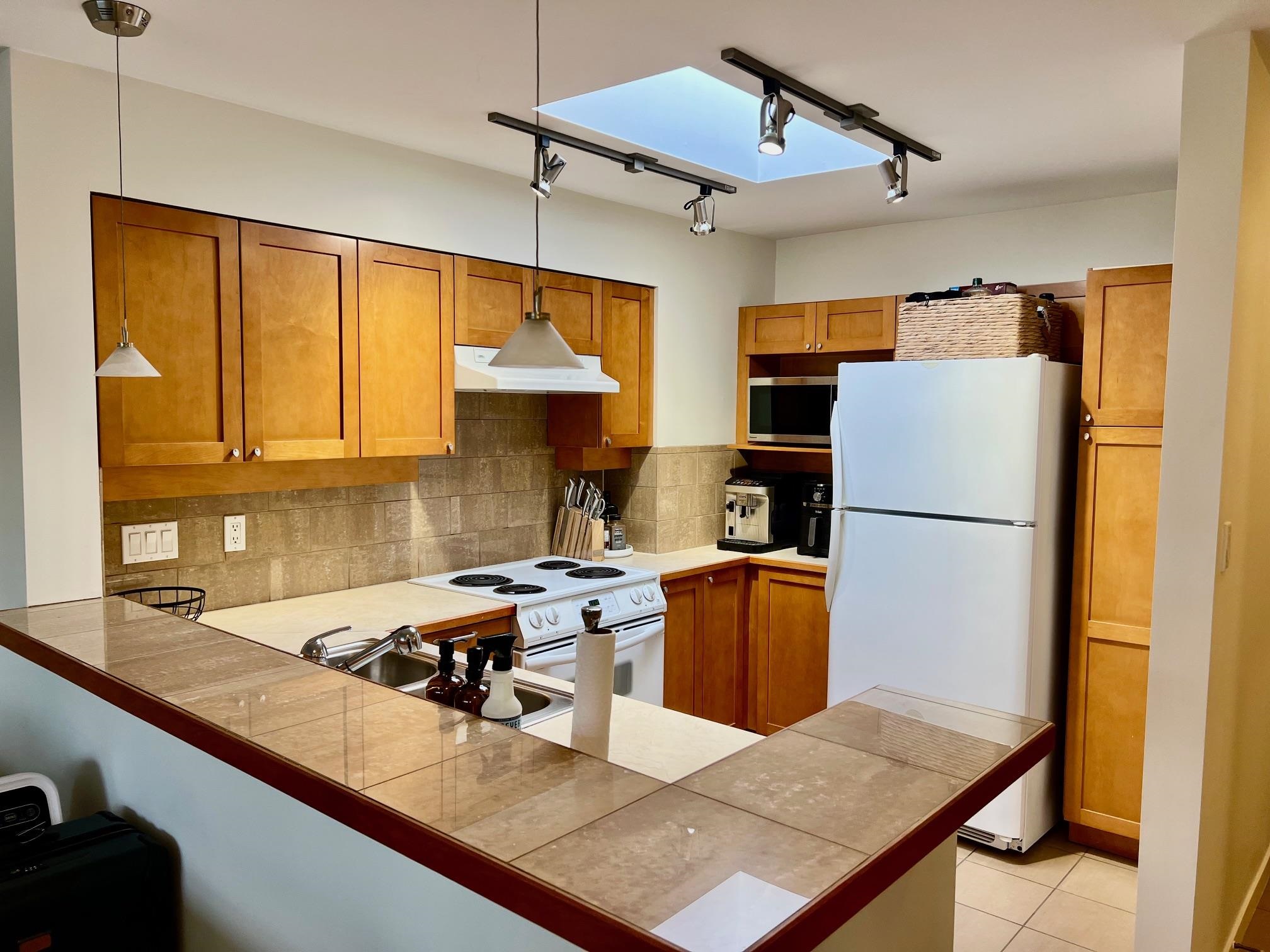 408 3580 41ST AVENUE, R3168064, BC,