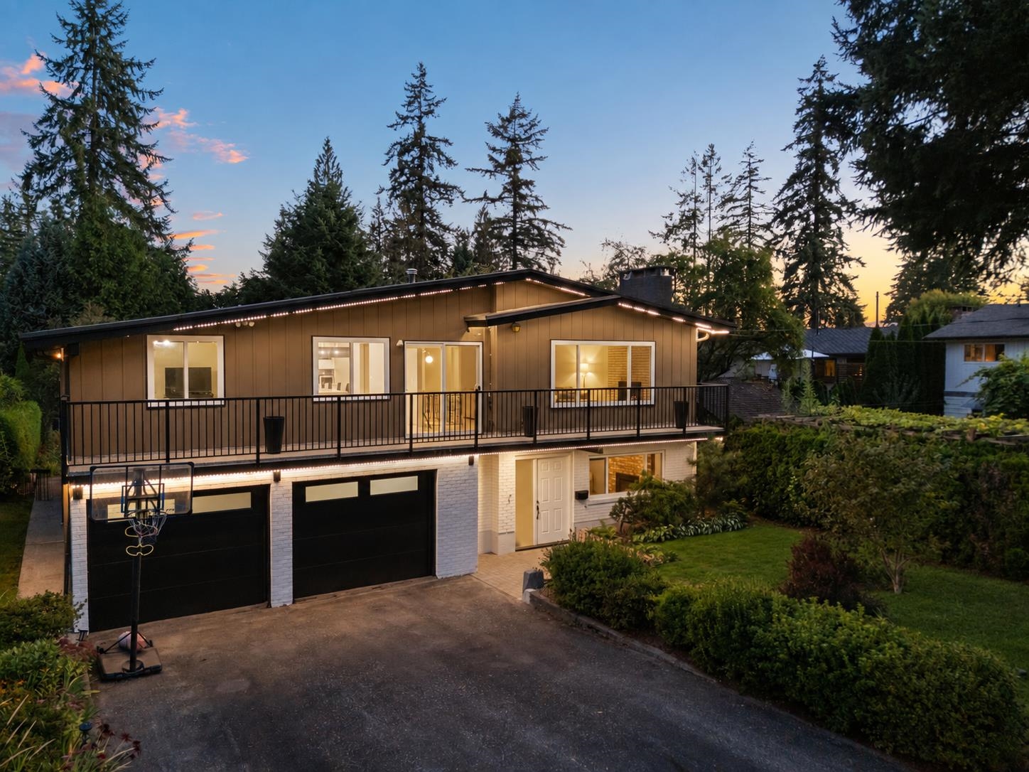 2763 VIOLET STREET, North Vancouver BC V7H 2L7, R3168083, BC,