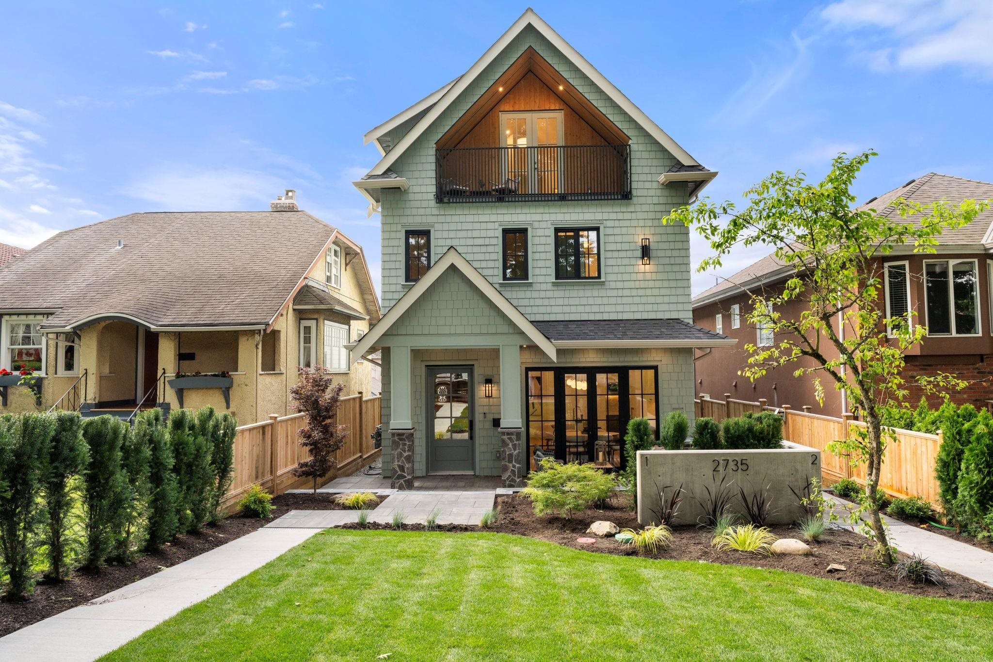 1 2735 ETON STREET, R3168262, BC,